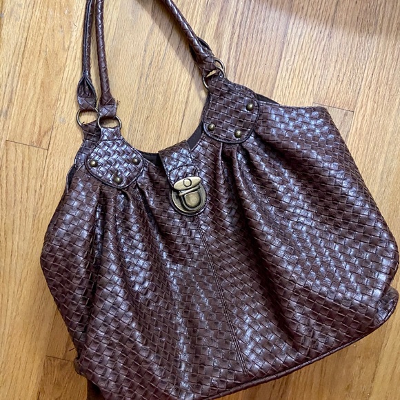 Handbag - Picture 2 of 9